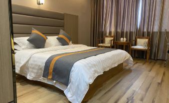 Xinghua Ruihua Business Hotel