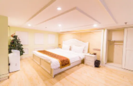 Yishu Theme Hotel