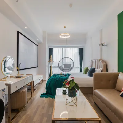 Xi Zhu  Meiyue· Cinema Apartment Hotels near Nanjingnan Railway Station