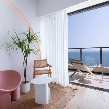Sea Yoo Apartments