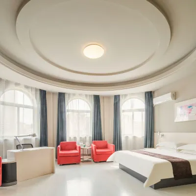 Jincheng Star Hotel (Yantai Fisherman's Wharf Scenic Area Second Seawater Bathing Beach Branch) Hotels near Yantai Haichang Whale Shark Ocean Park