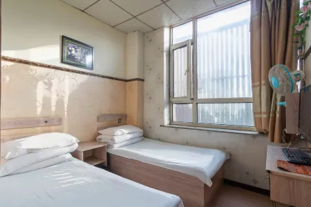 Qianbaidu Hotel (Zhishi No.1 Middle School)