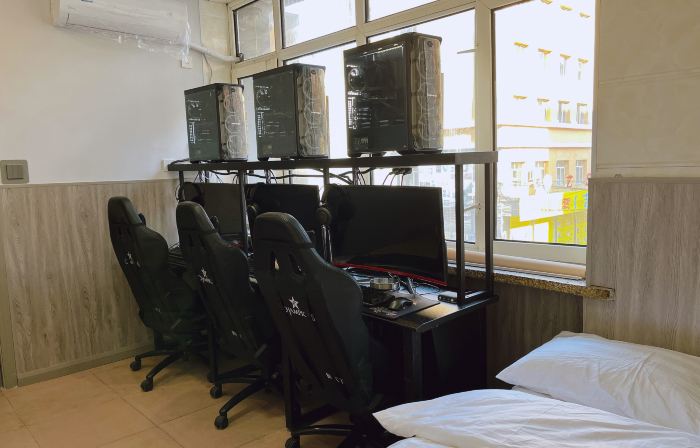 Meteor Esports Hotel (Pedestrian Street Store)