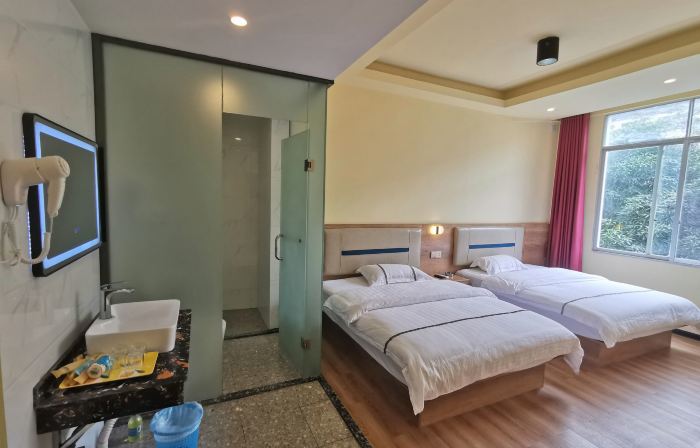 Funingjia Duobao Hotel
