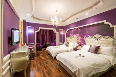 No.8 Mansion Theme Hotel (Changsha Guitang Muqiao Subway Station) Hotels near Xinchengxin Shijie-Ziwei Square