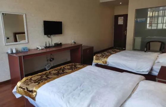 朗縣勃勃朗冰川酒店