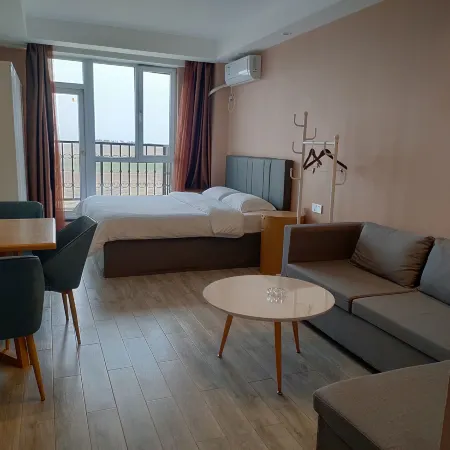 Fuxin County 25 Hour Hot Spring Apartment