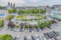 バイウェイ聯華ホテル（濮陽バスターミナル） - 駐車場