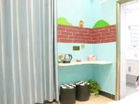 Yueyang Chaoxi Theme Hotel