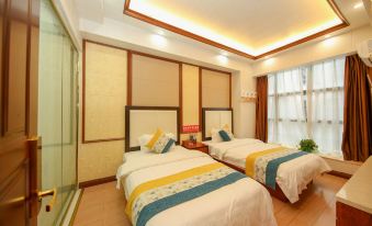 Xingyi Crystal Hotel