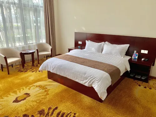 Kailun Hotel (Yixing Gaocheng Town Environmental City)