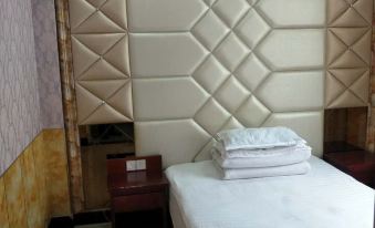 Sun Moon Lake Hotel (Yuexi Wenquan Avenue)