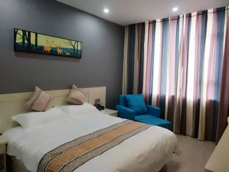 Shangri-La Xinjian Express Hotel Отели рядом с достопримечательностью «First bay of the Yangtze River»