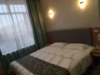 City 118 Chain Hotel (Ulanhaote Wuyi Square Store)