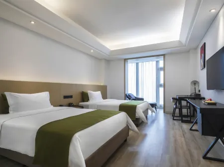 Aimu International Hotel (Zhengzhou East Railway Station Exhibition Center)