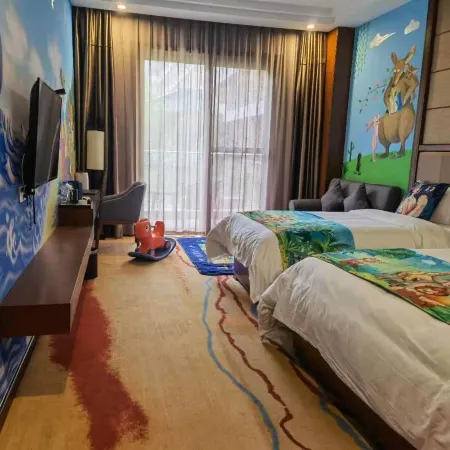 JIU LONG MOUNTAIN INTERNATIONAL HOT SPRINGS HOTEL
