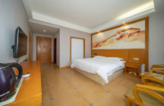 Yiyang Meiyi Hotel - Bjergudsigt