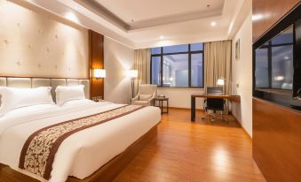 Zhuhai Art Exhibition International Hotel (Mingzhu Station Sam's Club)