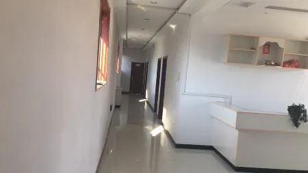 Fanshi Tongxin Express Hotel Отели рядом с достопримечательностью «Beitai Yedou Peak»