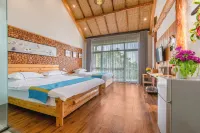 Floral Hotel · Yuntaishan Oxygen Bar Hotel (Shore service area store) - Afhentnings-/afleveringstjenester