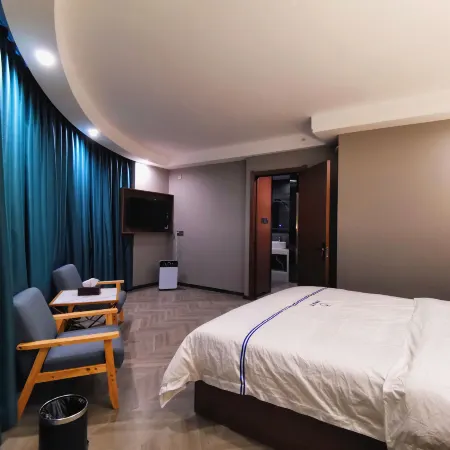 Dushanzi Hongjin Hotel