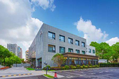Atour S Hotel, Pudong Avenue, Lujiazui, Shanghai Отели рядом с достопримечательностью «Shanghai Taiqing Palace»