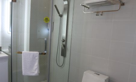 Suitetrails - 7 Days Inn (Nanchang Qingshan Lake Avenue Minfeng Road Branch)