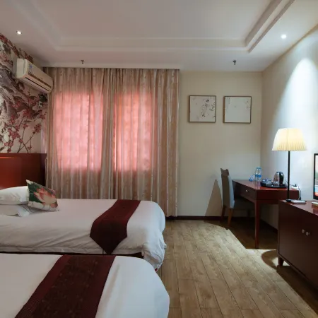 Kaihua Jinzhihu Hotel
