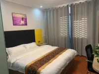 Zhijiang Hongyunlai Business Hotel