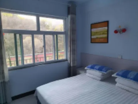 Pingshun Red Banner Farmyard Hotels in Pingshun