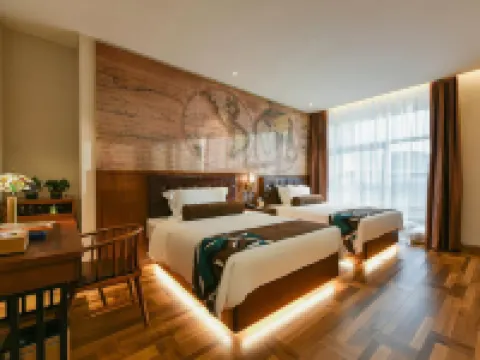 James Joyce Coffetel (Tianjin West Railway Station Renmin Hospital Metro Station) Hotels near Hongqiao District Martyr Cemetery