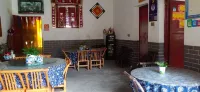 Yueyang Qianyitang Homestay - 조식 운영