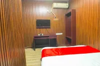 Suining yiqin business hotel