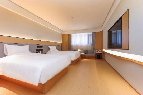 2. JI Hotel..