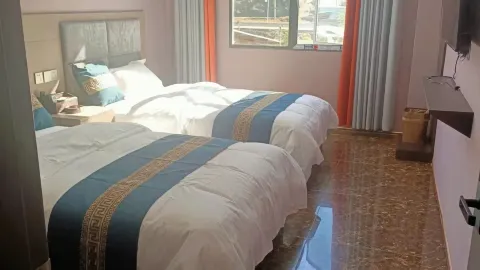 Hesheng Homestay in 시더