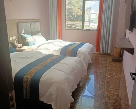 Hesheng Homestay 시더 호텔