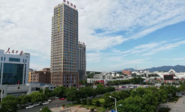 Vienna Hotel (Ji'an Railway Station)