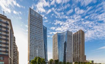 Vienna Hotel (Wuhan Aeon Jiangxiaketing Metro Station)