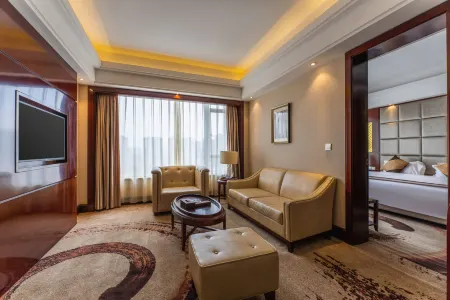 Maple Leaf Garden Hotel