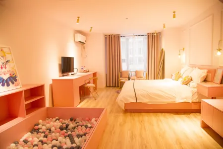 Quanzhou Star Light Meishe Art Space B&B (Star Light Yao Wanda Shop) Отели рядом с достопримечательностью «Wuling Farm»