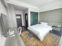 Shenghua Business Hotel Hotel in zona Yumen Ferry