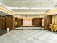 Boxington Hotel (Baoji High-tech High-speed Railway South Station)
