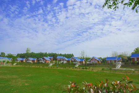 Mingguang Baling Lake Chalet