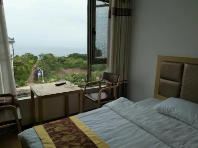 Lake Sound Hostel Hotels near Fuxian Lake Shijia Cherry Blossom Garden