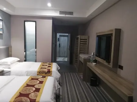 Yanchuan Tianze Business Hotel Отели рядом с достопримечательностью «Huanghe Shequ Guojia Dizhi Park»