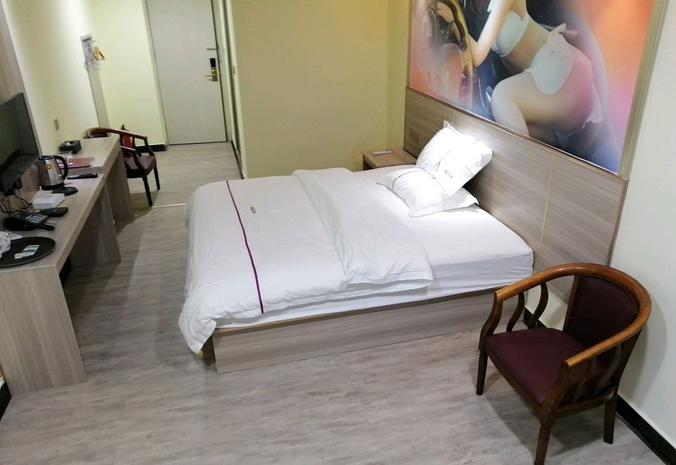 Deqing Lijing Hotel