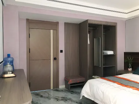 Konggu Designer Youranju Apartment (Yuzhong University of Finance and Economics Shop) Отели рядом с достопримечательностью «Lanzhou Resources & Environment Voc-Tech College»