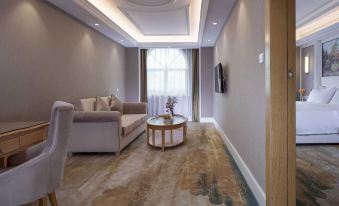 Vienna Hotel (Shenzhen Pingdi Huancheng South Road)