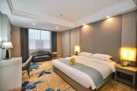 Guomao Hotel - balcony