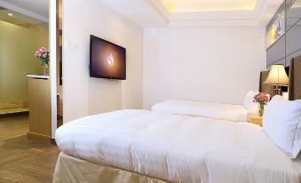Regency Apartment Hotel